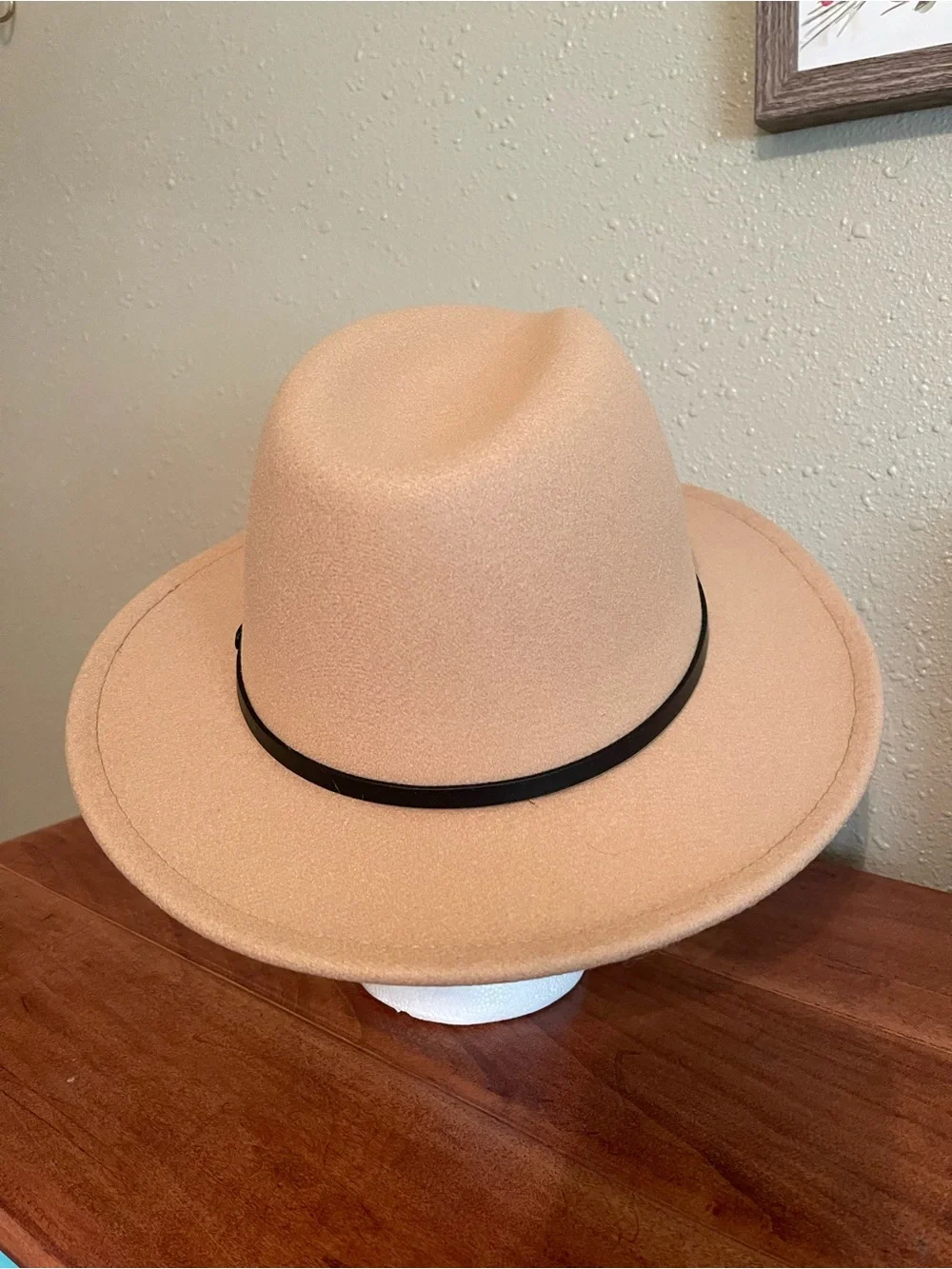 Women’s Tan Felt Wide-Brim Fedora with Black Accent Band